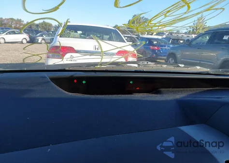 2005 Toyota Prius z USA, uszkodzony, nr VIN JTDKB20U853071096